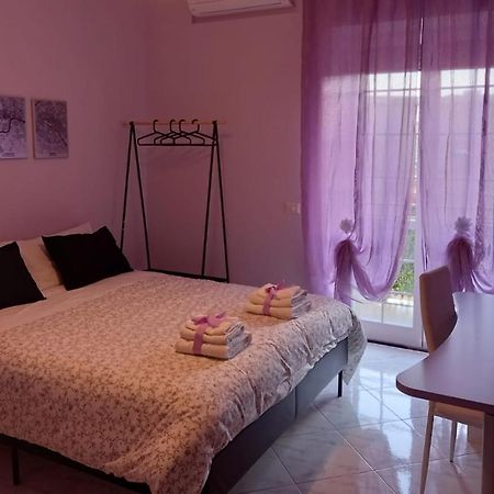 Affittacamere Iria Pomigliano d'Arco Exterior foto
