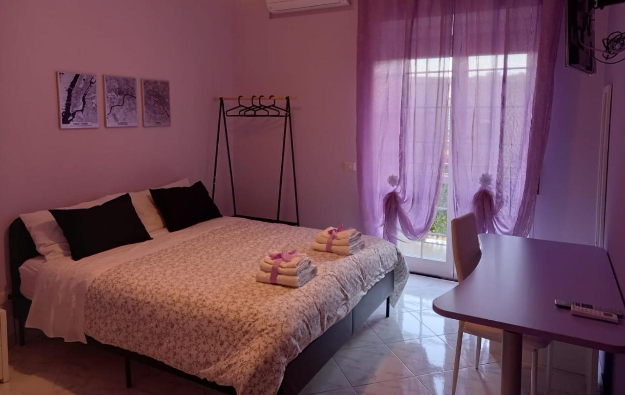 Affittacamere Iria Pomigliano d'Arco Exterior foto