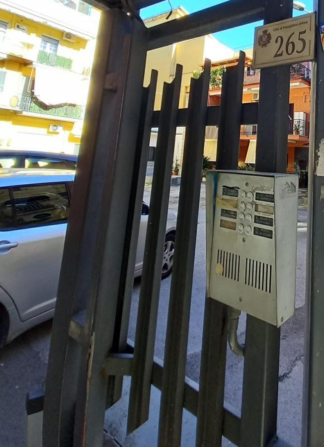 Affittacamere Iria Pomigliano d'Arco Exterior foto